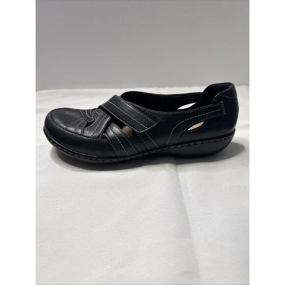 Clarks Women's Ashland Spin Q Flat Black Leather Sz 8.5 Medium Gently Used 2025 - Picture 6 of 10